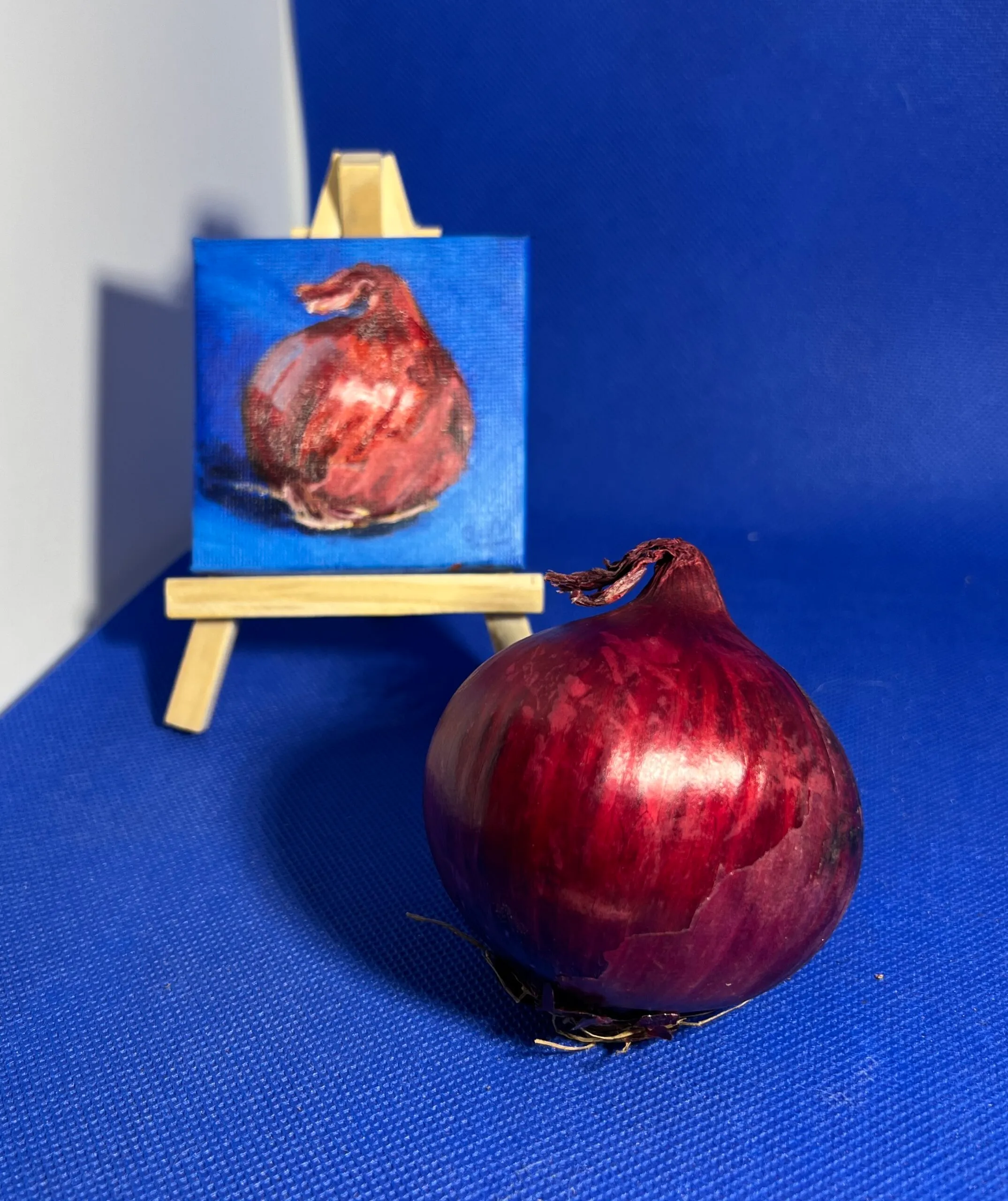 Red Onion — original miniature oil painting on canvas