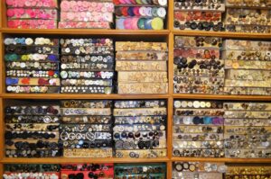 button shop